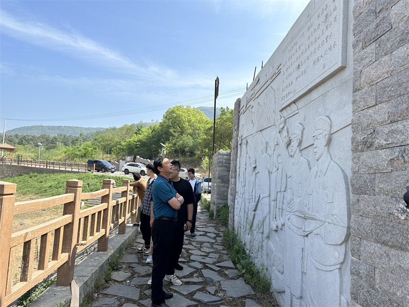 “追尋紅色足跡，擁抱生態夏意”-夏日團建活動6