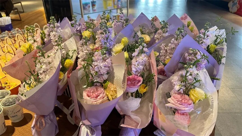 “風火輪加速美麗，乾坤圈圈住幸?！迸窆澨貏e活動1