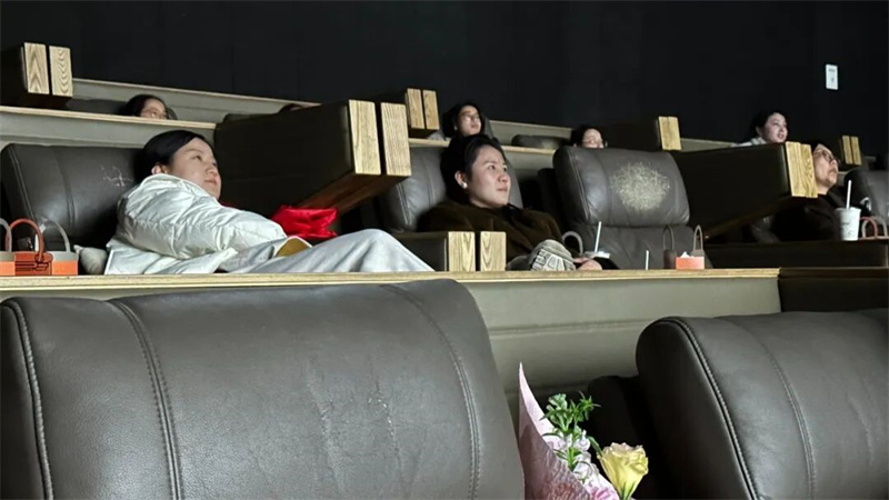 “風火輪加速美麗，乾坤圈圈住幸?！迸窆澨貏e活動4